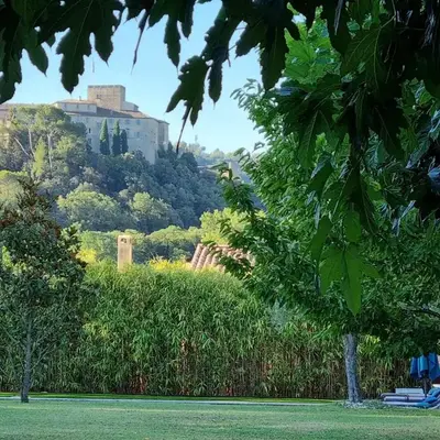 Villa vue imprenable sur château
