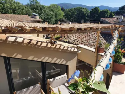 a view from the roof of a house at L'Exquishette de Lourmarin, un nid sur les toits. in Lourmarin