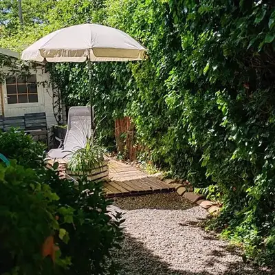 LE PETIT JARDIN ...