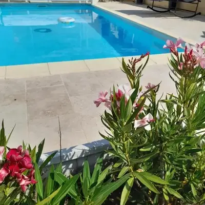 Studio sympa meublé avec parking privé et piscine
