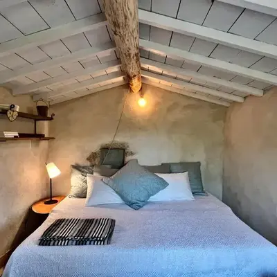 Cabanon bucolique face au Luberon
