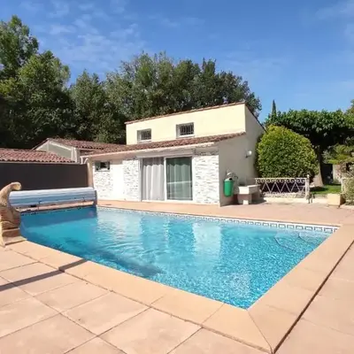 La maison de Marie Hélène 2 piscine partagée