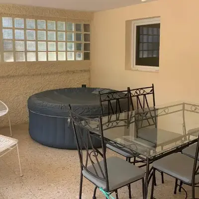 Ravissant logement avec jacuzzi