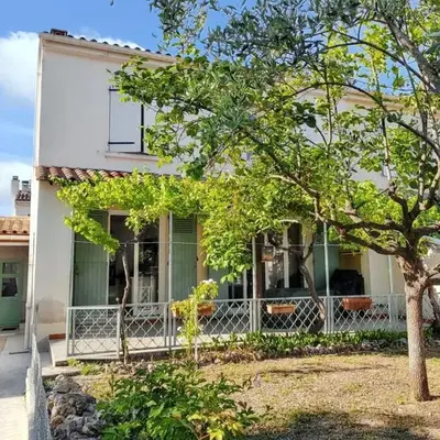 Maison charmante à Monteux avec jardin et équipements complets