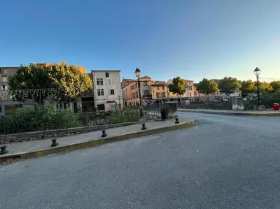 an empty street in a city with buildings at Maison, Centre-ville, 6 lits, terrasse & parking in Apt