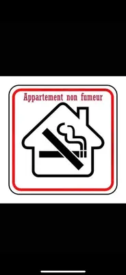 a sign that says agreement non framework on aphalt at Studio3 proche Quai Rouget in LʼIsle-sur-la-Sorgue