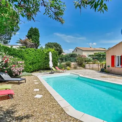 Gorgeous Home In Eyragues