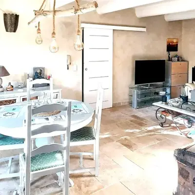 Appartement spacieux à Aix-en-Provence 100 m² avec hammam