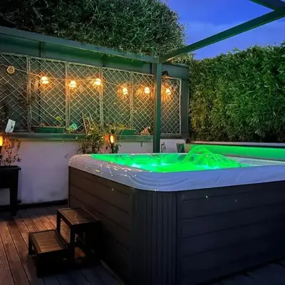 Villa Moderne avec Jacuzzi proche d'Avignon